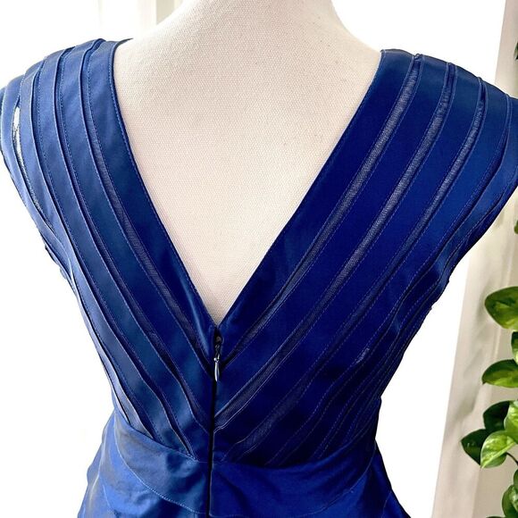 Adrianna Papell Blue Shimmer Layered Taffeta Shutter Pleated Evening Dress -Sz 8 - Picture 6 of 9